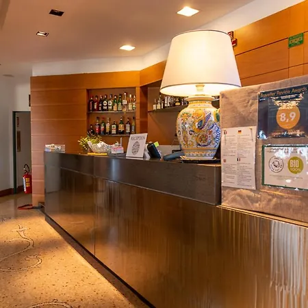 Del Rosmunda Hotel 3*
